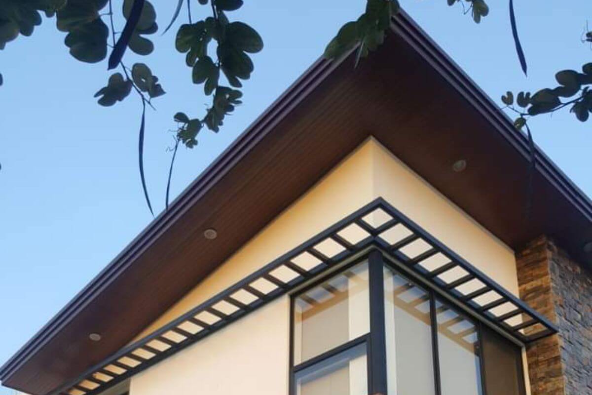 Can Wood Paneling Be Used for the Ceiling?
