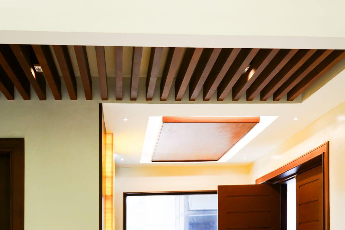 Creates A Sophisticated And Warm Ambiance