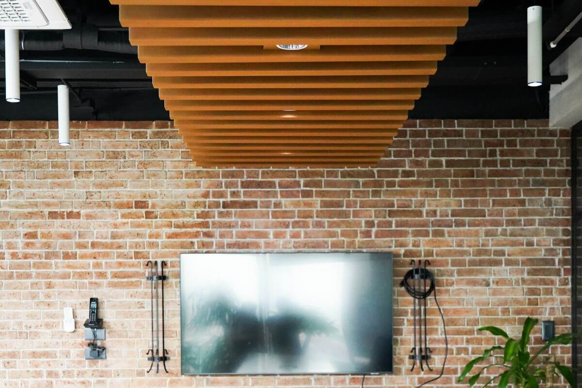 Offers Natural Thermal Insulation