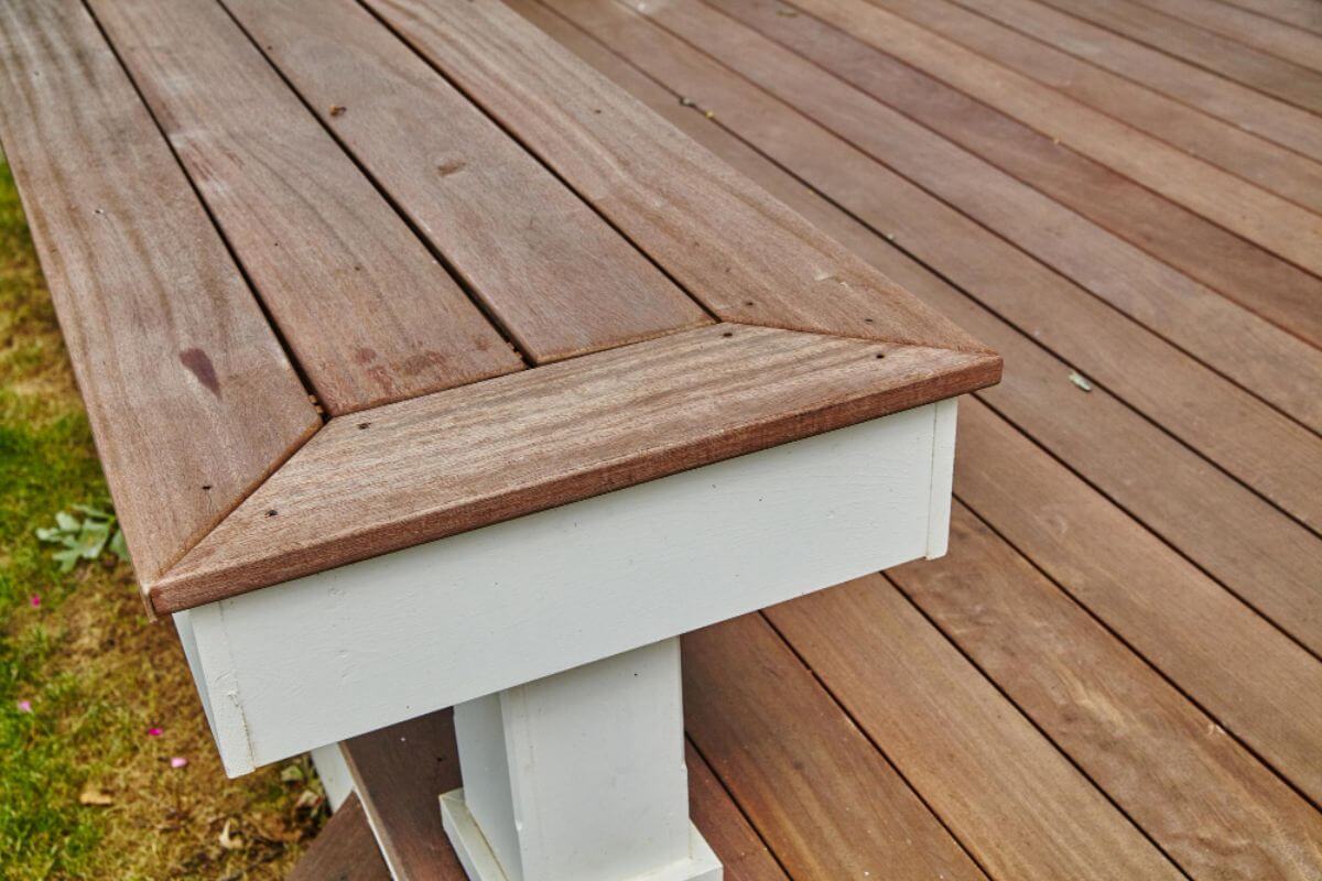 Pros and Cons Of Installing Wood Decks